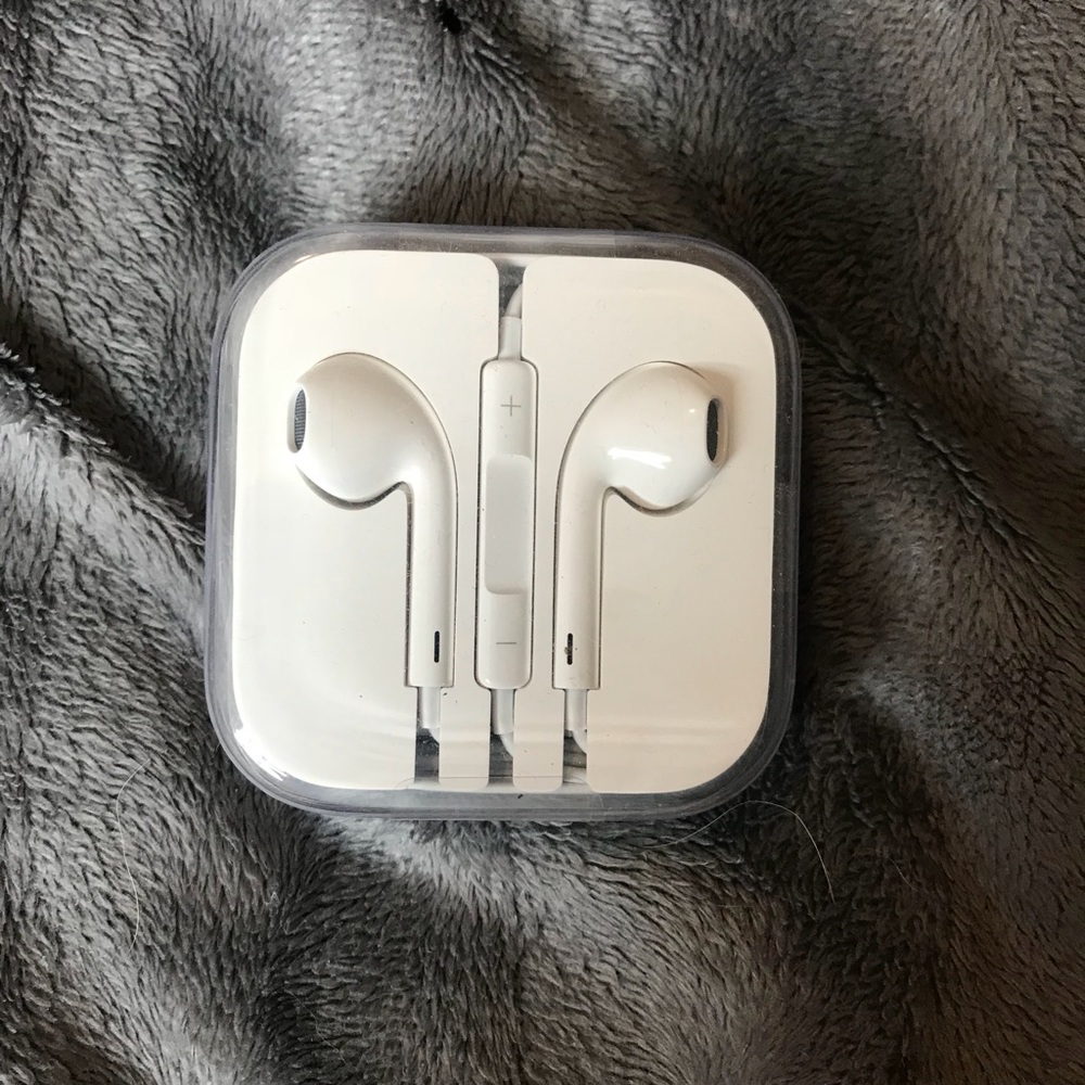 Apple EarPods
